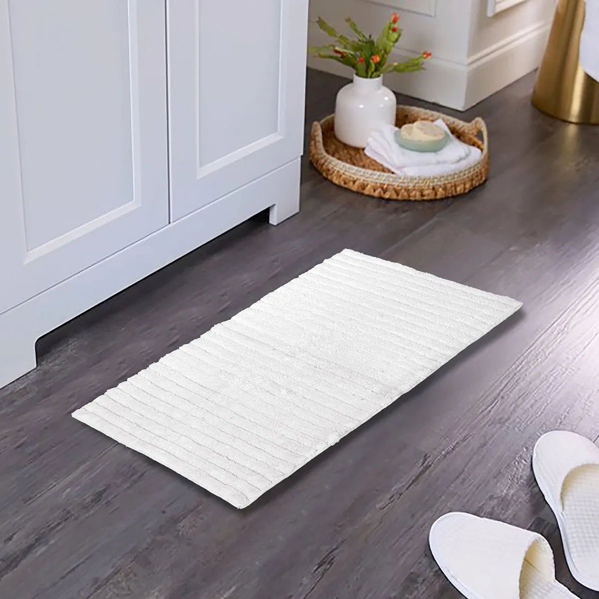 Corded Stripe Anti Skid Solid White Bath Mat