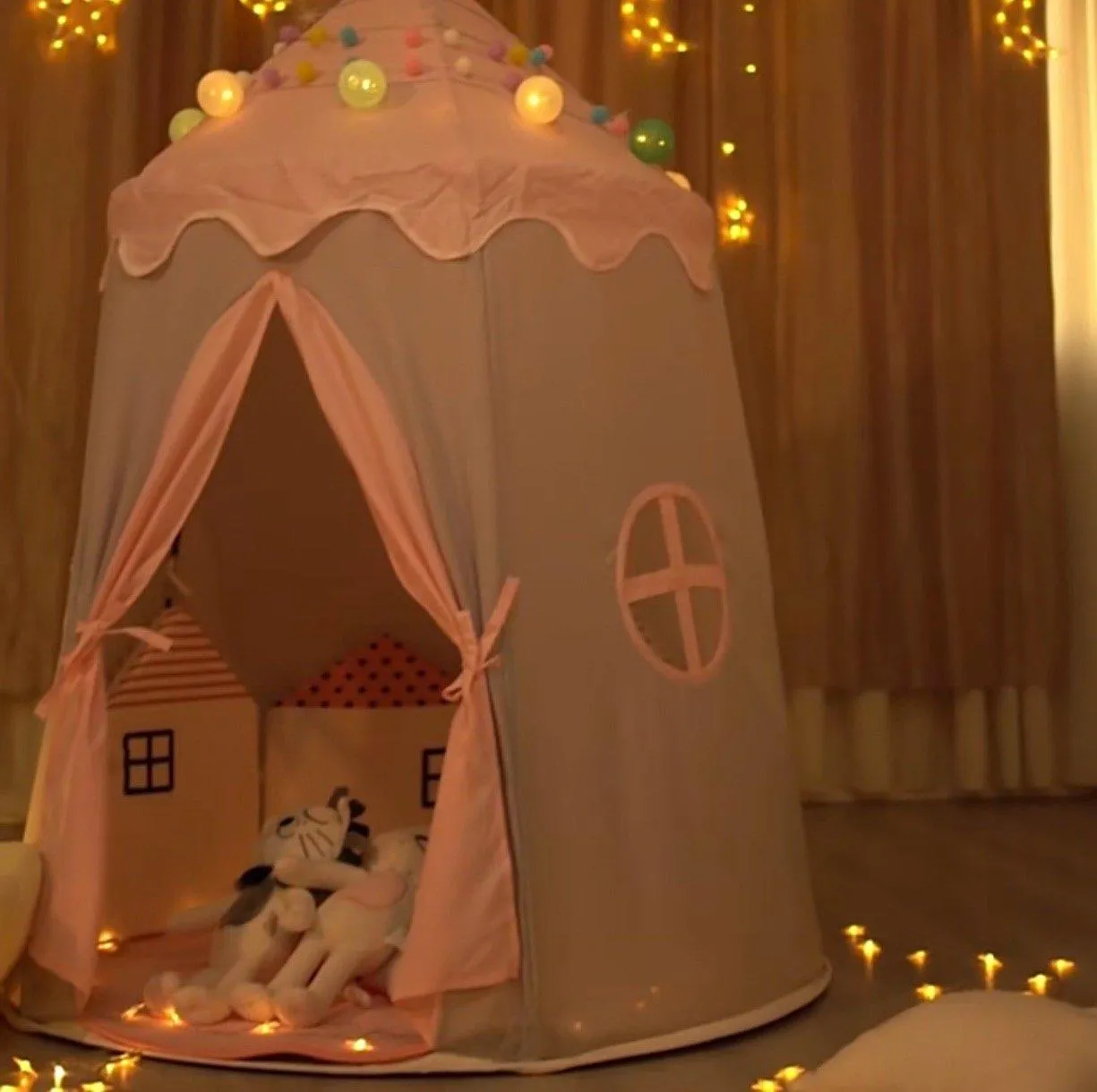 HYGGE Tall Castle Play Tent