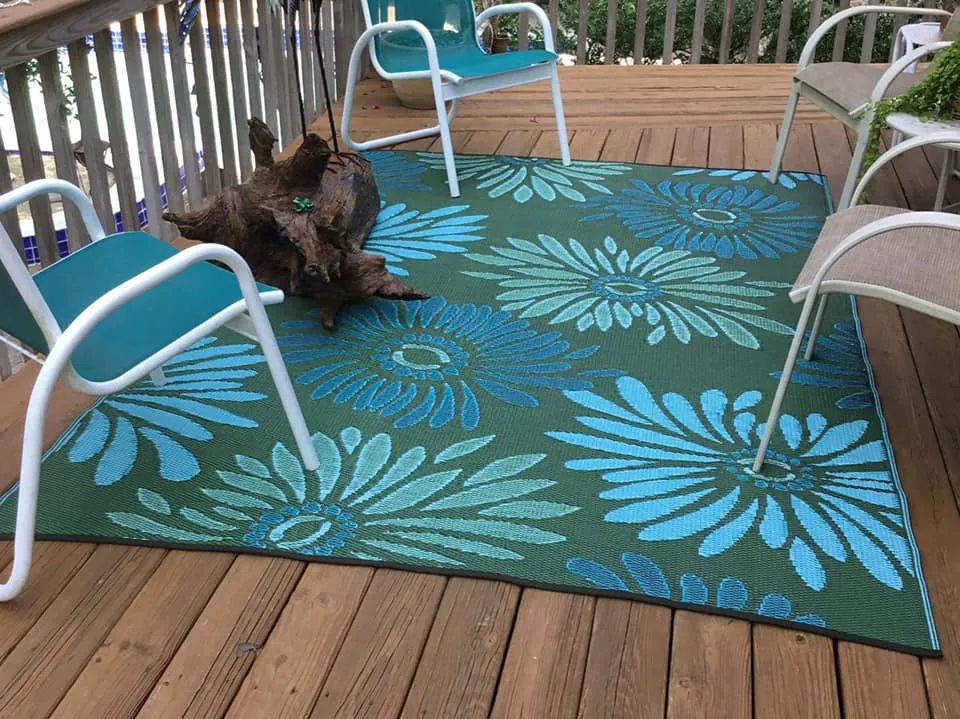 Mad Mat - Daisy - Aqua/Green 4'x6' Indoor/Outdoor Rug