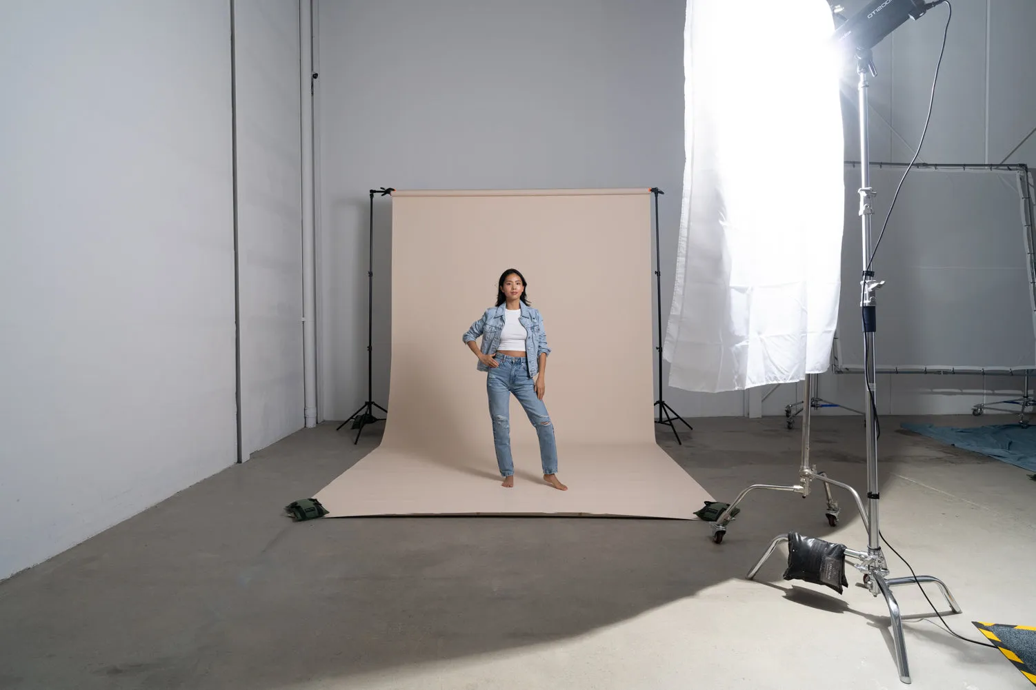 Medium White Photography Light Diffuser Sheet (3.6m x 1.5m)