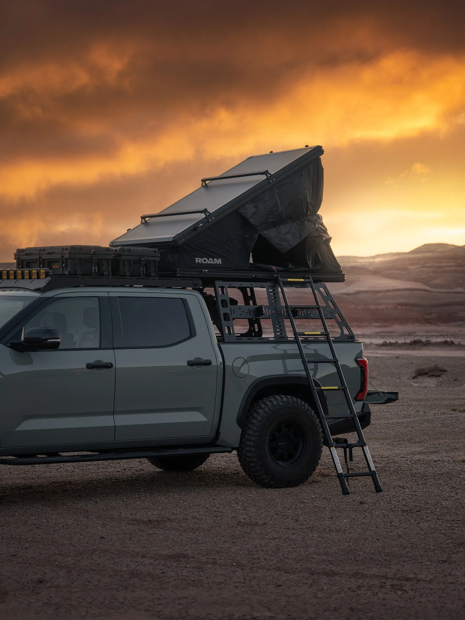 Roam Adventure Co Desperado Hardshell Rooftop Tent