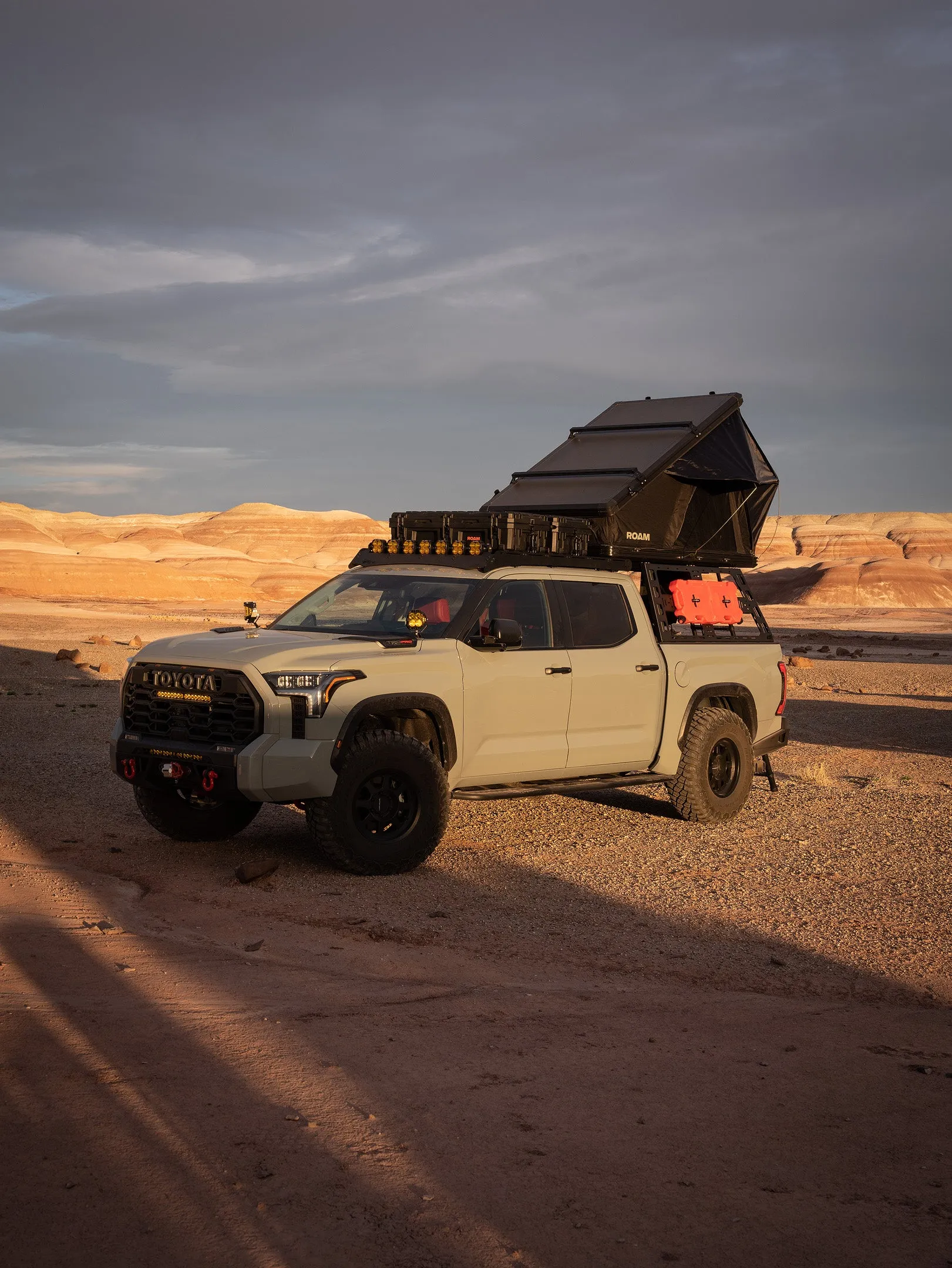 Roam Adventure Co Desperado Hardshell Rooftop Tent